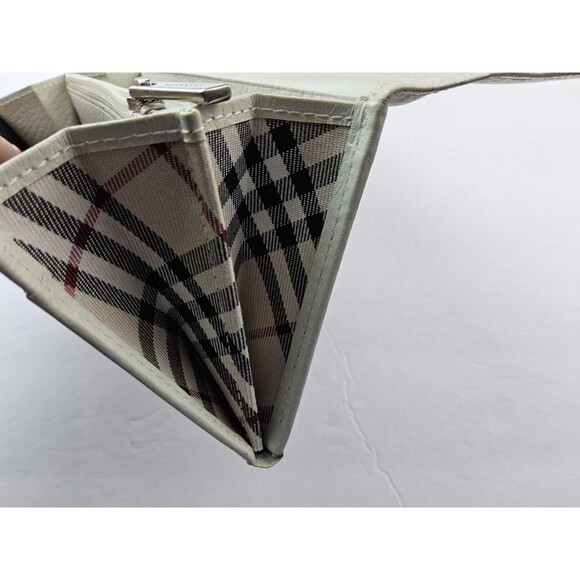 Burberry Pebbled Leather Snap Full Size Long Wallet - Picture 10 of 10